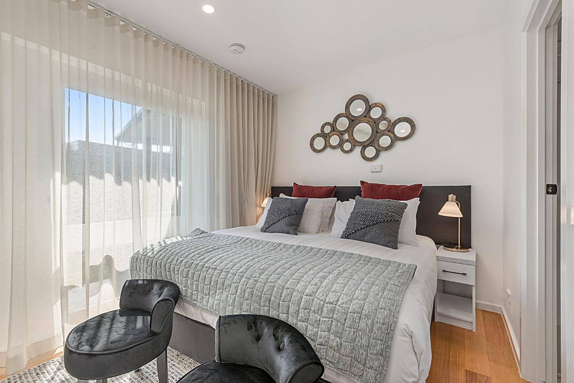 Comfy Studio With Shared Backyard Near Racecourse Carnegie Exterior photo
